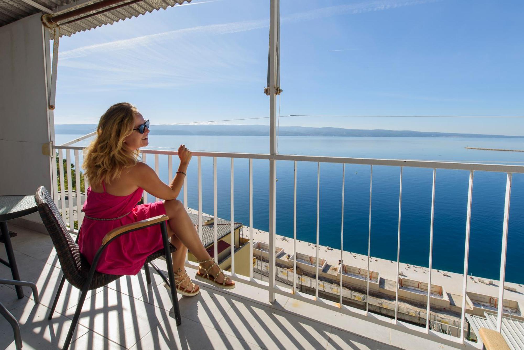 Sunny Apartment Omis Bagian luar foto