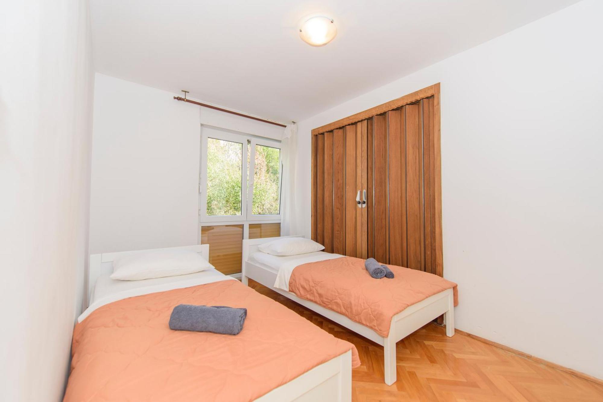 Sunny Apartment Omis Bagian luar foto