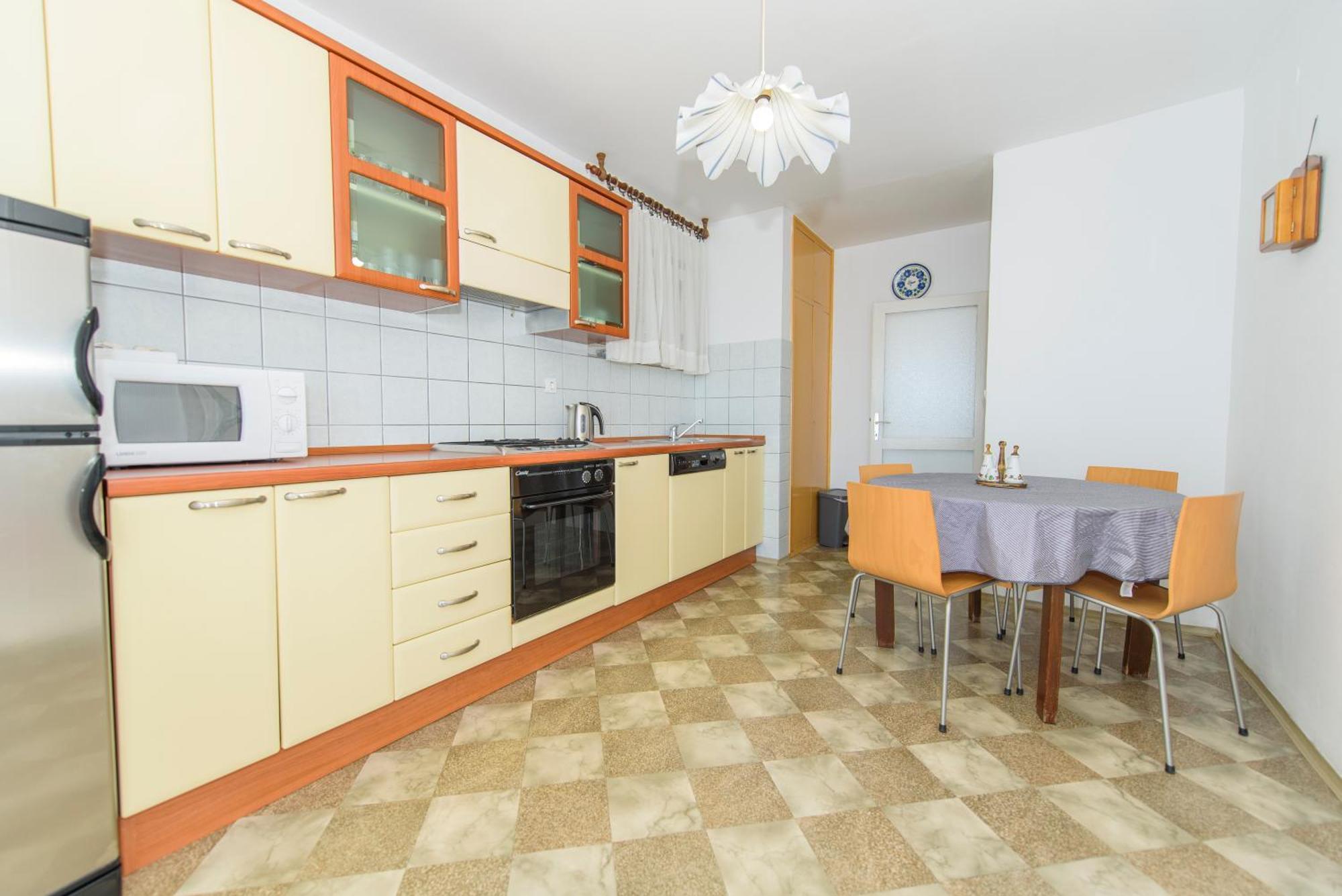Sunny Apartment Omis Bagian luar foto